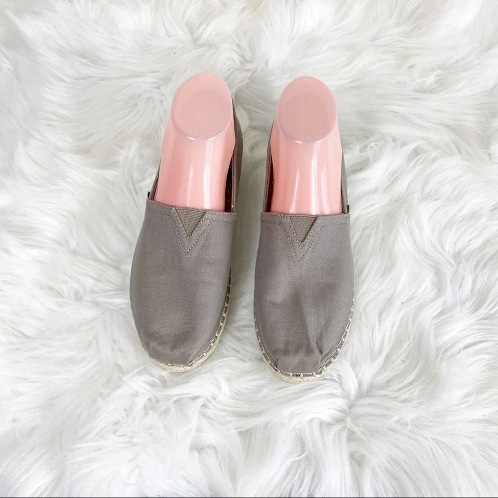 Bobs Skechers memory Foam espadrille sneakers Sz8